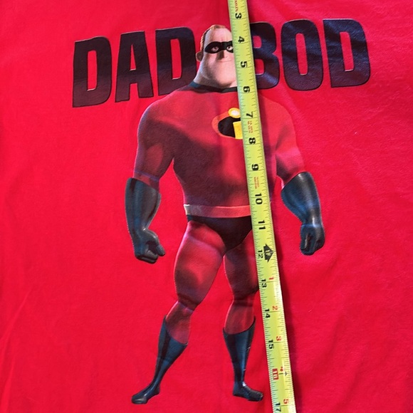 ❤️DISNEY PIXAR INCREDIBLES “DAD BOD” SHORT SLEEVE TEE SHIRT - Picture 4 of 4